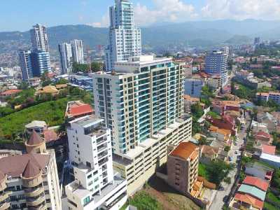Apartamento en Alquiler, Torre Astria